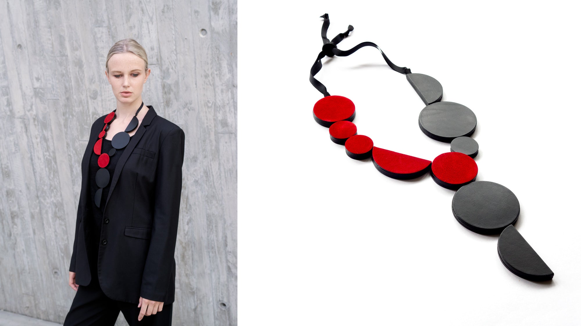 Grand collier en cuir noir et rouge au design architectural