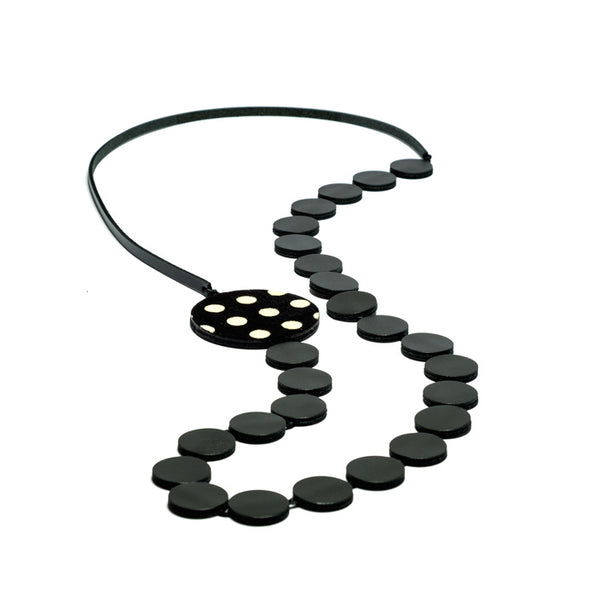 Collier en cuir noir et blanc, original et design